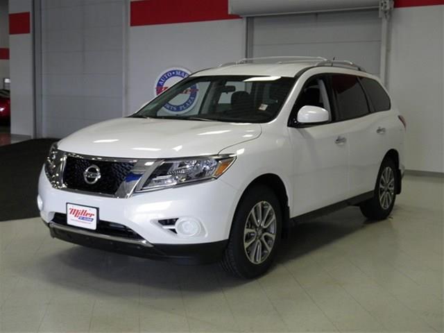 Nissan Pathfinder 2013 photo 23