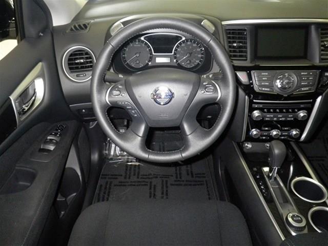 Nissan Pathfinder 2013 photo 25