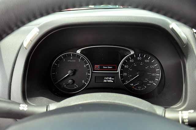 Nissan Pathfinder 2013 photo 1