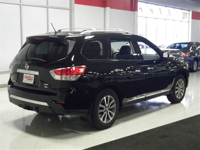 Nissan Pathfinder 2013 photo 3