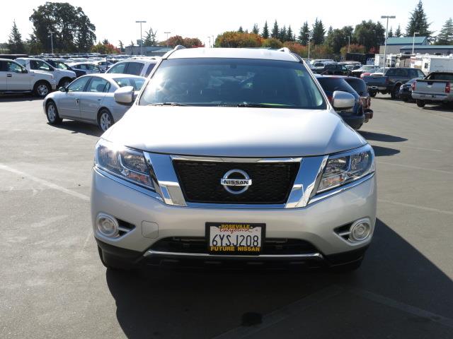 Nissan Pathfinder 2013 photo 3