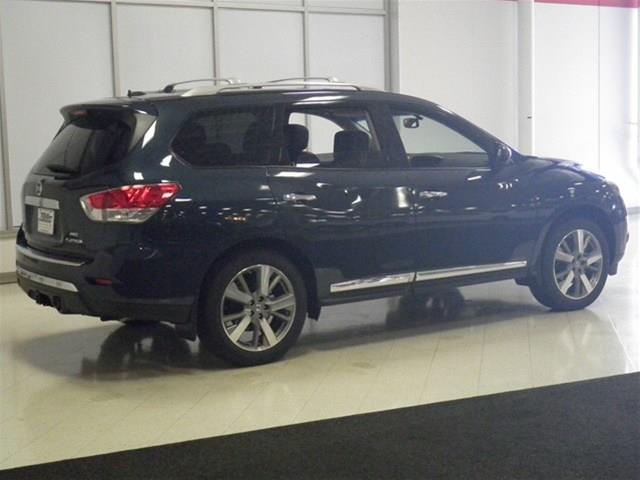 Nissan Pathfinder 2014 photo 1
