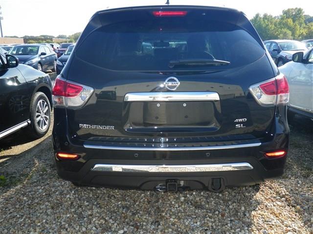 Nissan Pathfinder 2014 photo 1