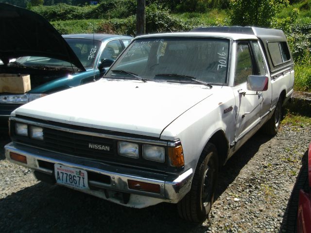 Nissan Pickup Unknown Pickup Truck