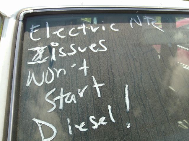 Nissan Pickup 1984 photo 1