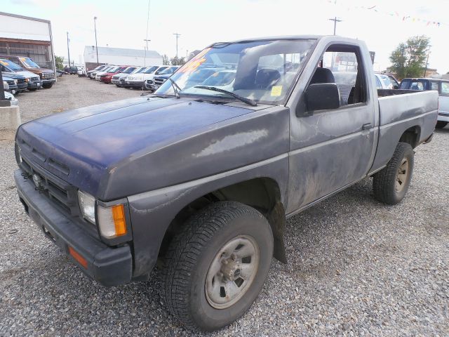 Nissan Pickup 1990 photo 5