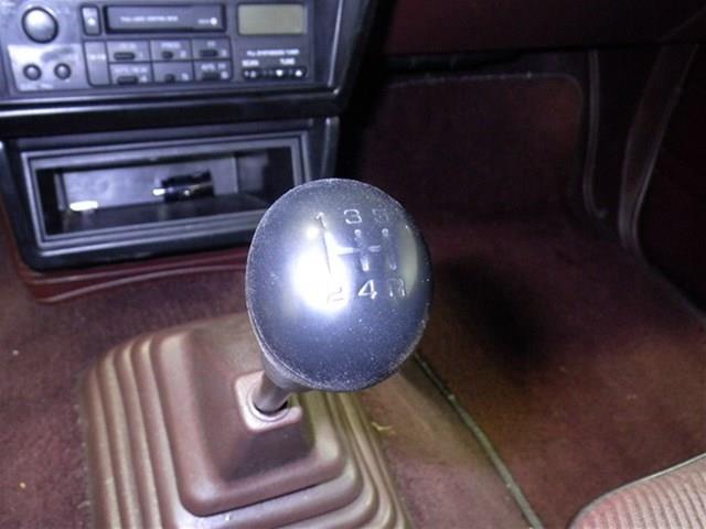 Nissan Pickup 1993 photo 6
