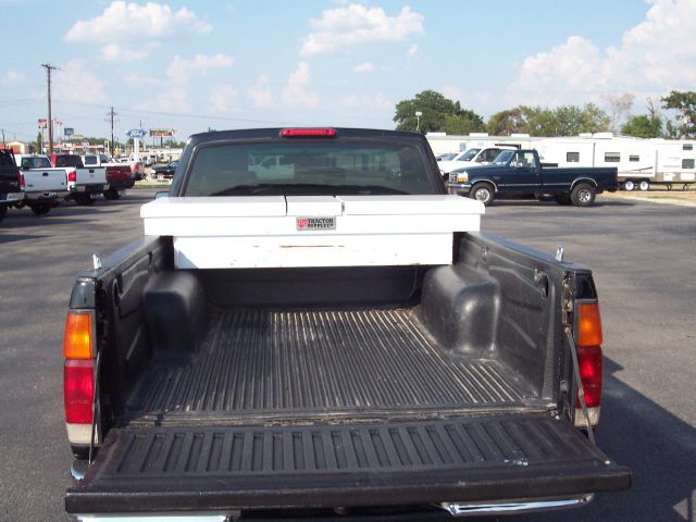 Nissan Pickup 1995 photo 3