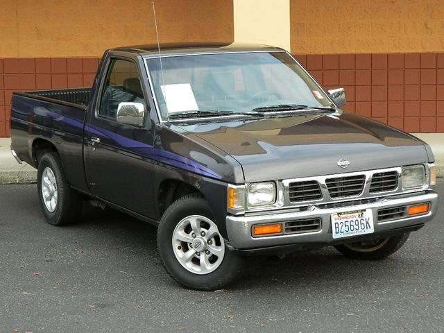 Nissan Pickup 1997 photo 4