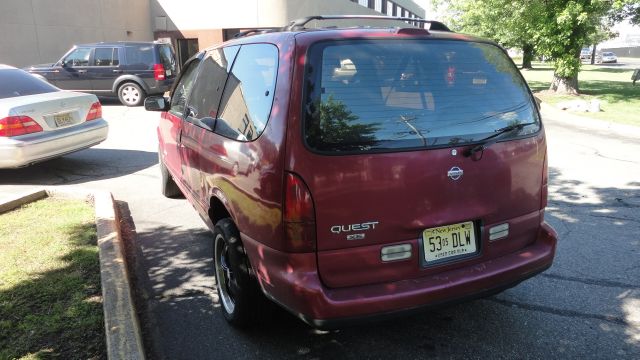 Nissan Quest 1994 photo 1