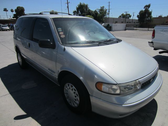 Nissan Quest 1998 photo 2