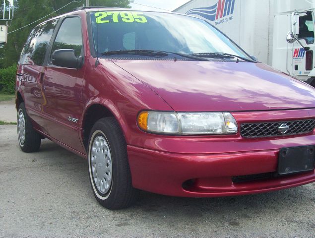 Nissan Quest 1998 photo 1