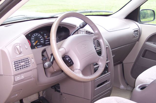 Nissan Quest 1999 photo 1