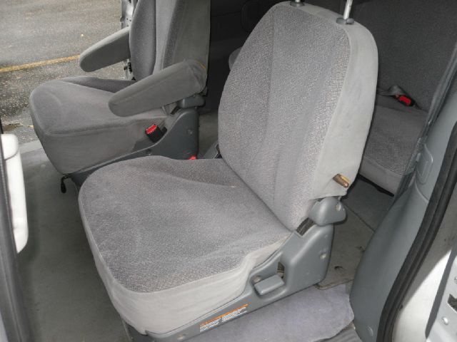 Nissan Quest 1999 photo 17
