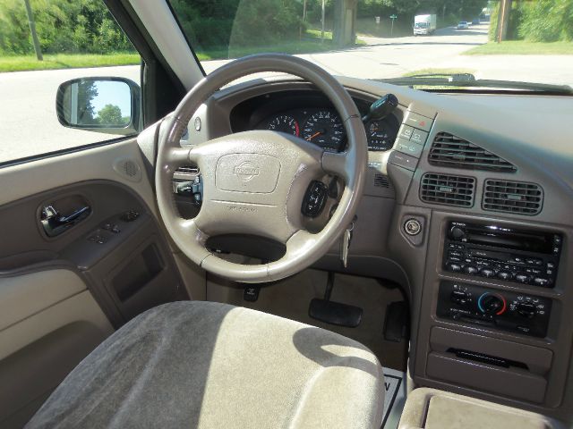 Nissan Quest 2000 photo 11