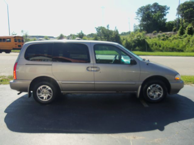 Nissan Quest 2000 photo 24