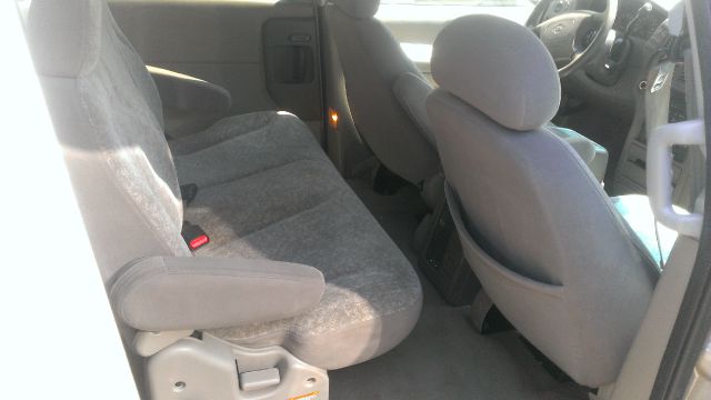 Nissan Quest 2000 photo 3