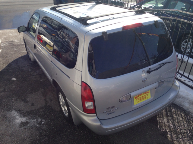 Nissan Quest 2001 photo 3