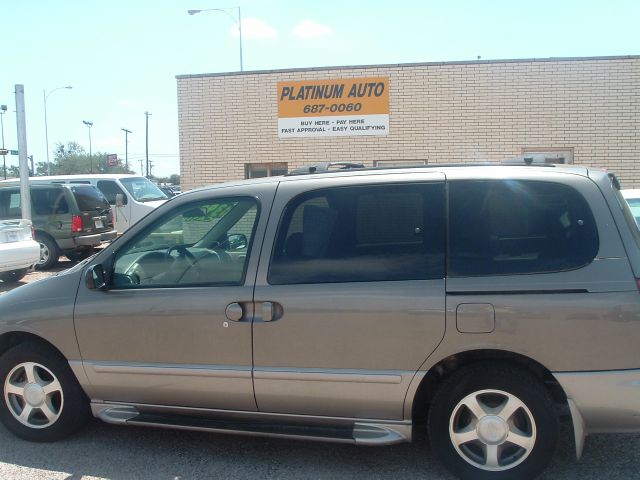 Nissan Quest 2002 photo 2