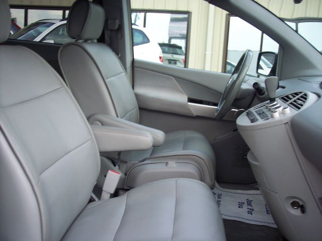 Nissan Quest 2004 photo 4
