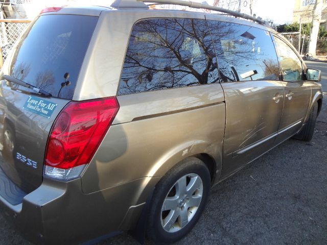 Nissan Quest 2004 photo 2
