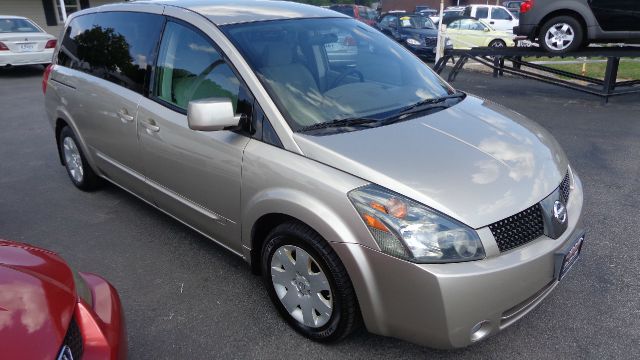 Nissan Quest 2004 photo 1