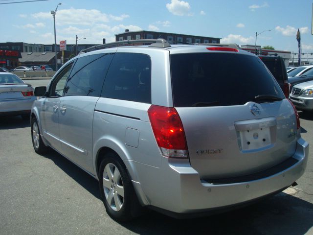 Nissan Quest 2004 photo 1