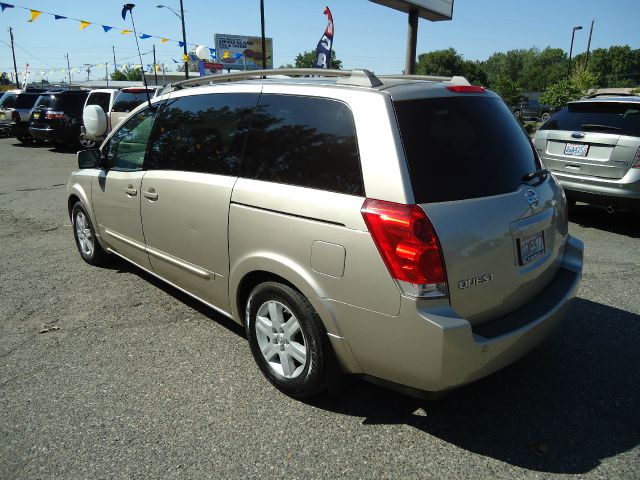 Nissan Quest 2004 photo 2