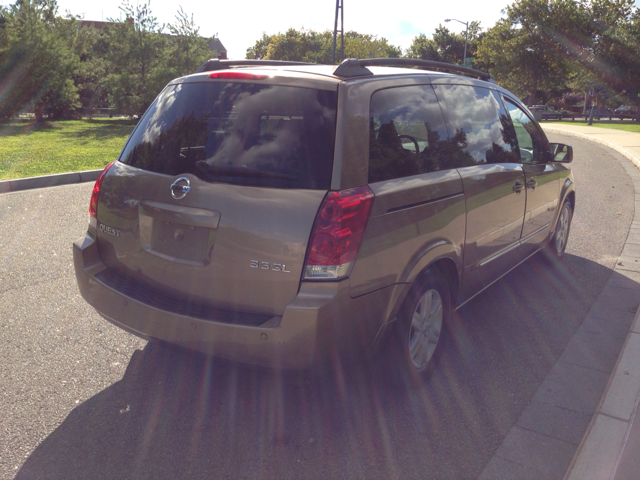 Nissan Quest 2004 photo 1