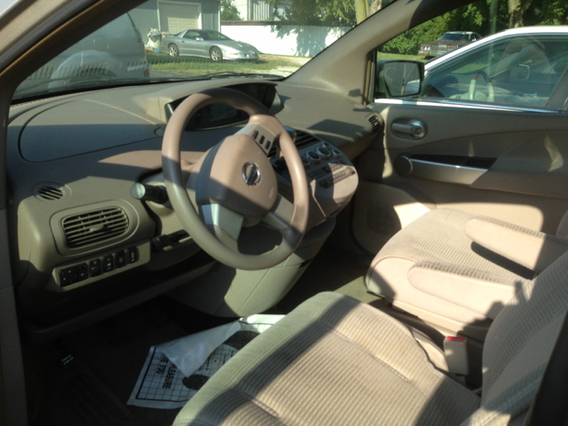 Nissan Quest 2004 photo 1
