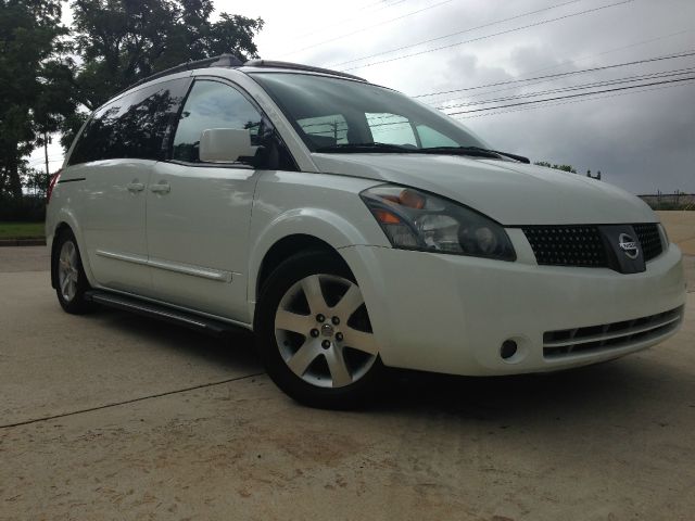 Nissan Quest 2004 photo 1