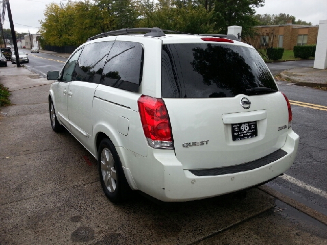 Nissan Quest 2004 photo 1