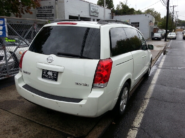 Nissan Quest 2004 photo 2
