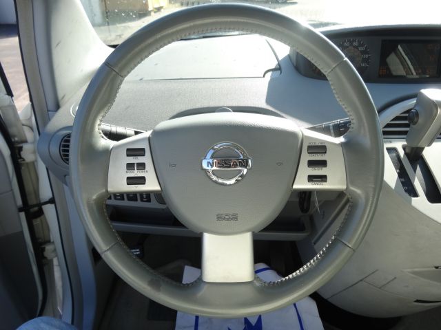 Nissan Quest 2004 photo 1