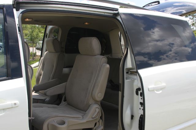 Nissan Quest 2004 photo 3