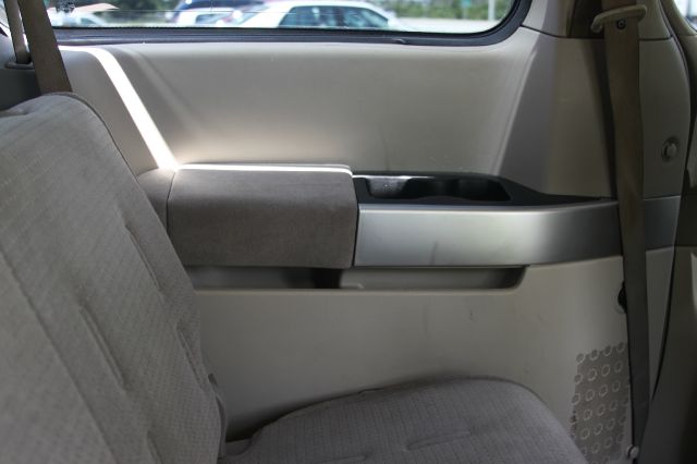 Nissan Quest 2004 photo 6