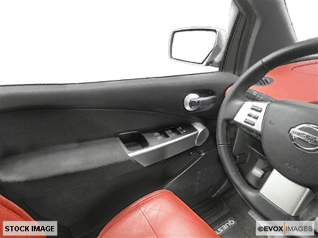 Nissan Quest 2004 photo 2