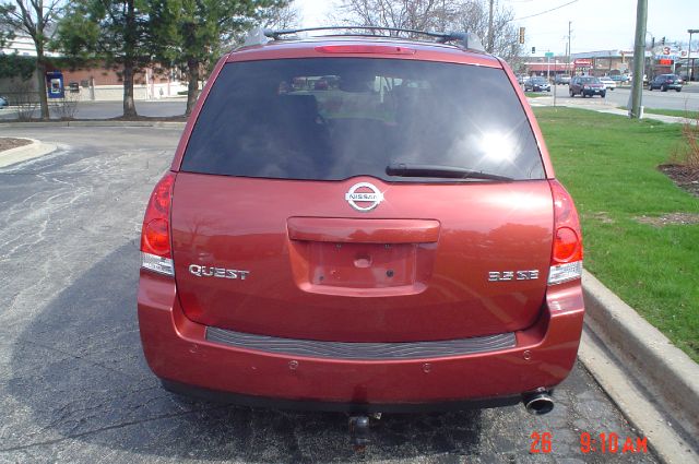 Nissan Quest 2004 photo 2