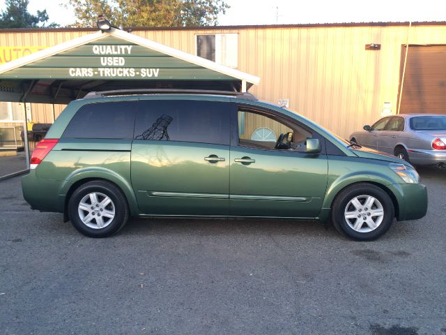 Nissan Quest 2004 photo 2
