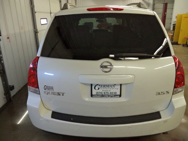 Nissan Quest 2005 photo 1