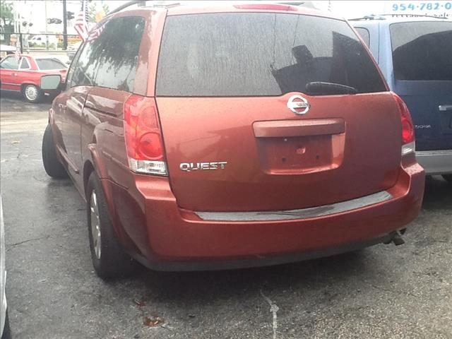 Nissan Quest 2005 photo 1