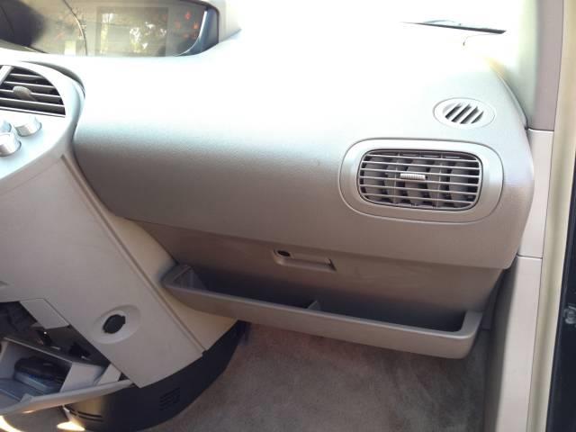 Nissan Quest 2005 photo 15
