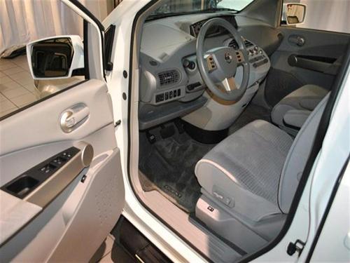 Nissan Quest 2005 photo 2