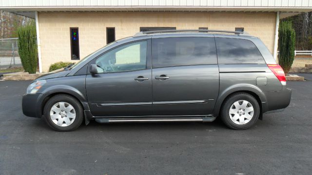 Nissan Quest 2005 photo 2