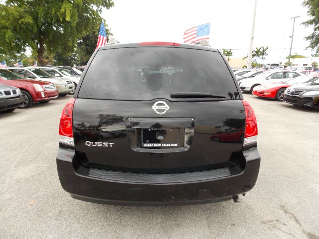 Nissan Quest 2005 photo 2