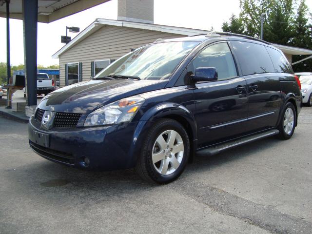 Nissan Quest SE MiniVan