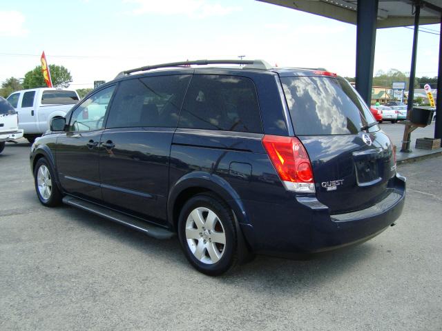 Nissan Quest 2005 photo 2