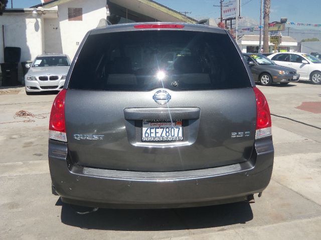 Nissan Quest 2005 photo 3