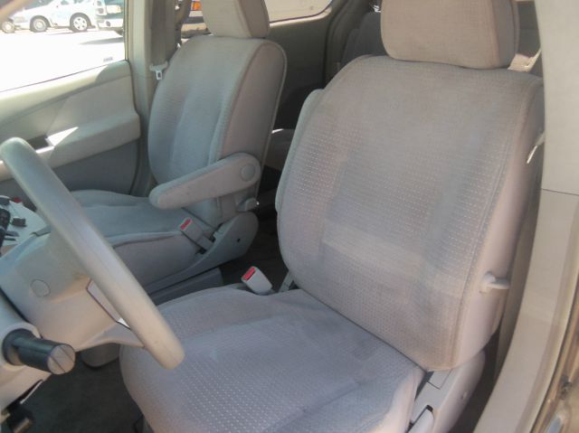 Nissan Quest 2005 photo 4