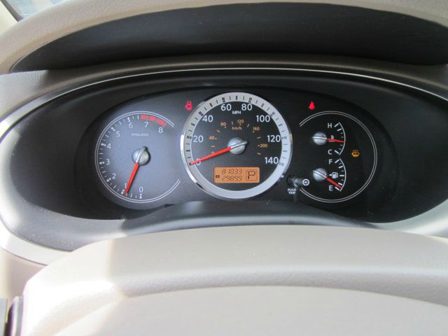 Nissan Quest Supercab 139 XLT 4WD MiniVan